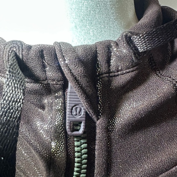 Lululemon Jacket Size 6 - Picture 7 of 8